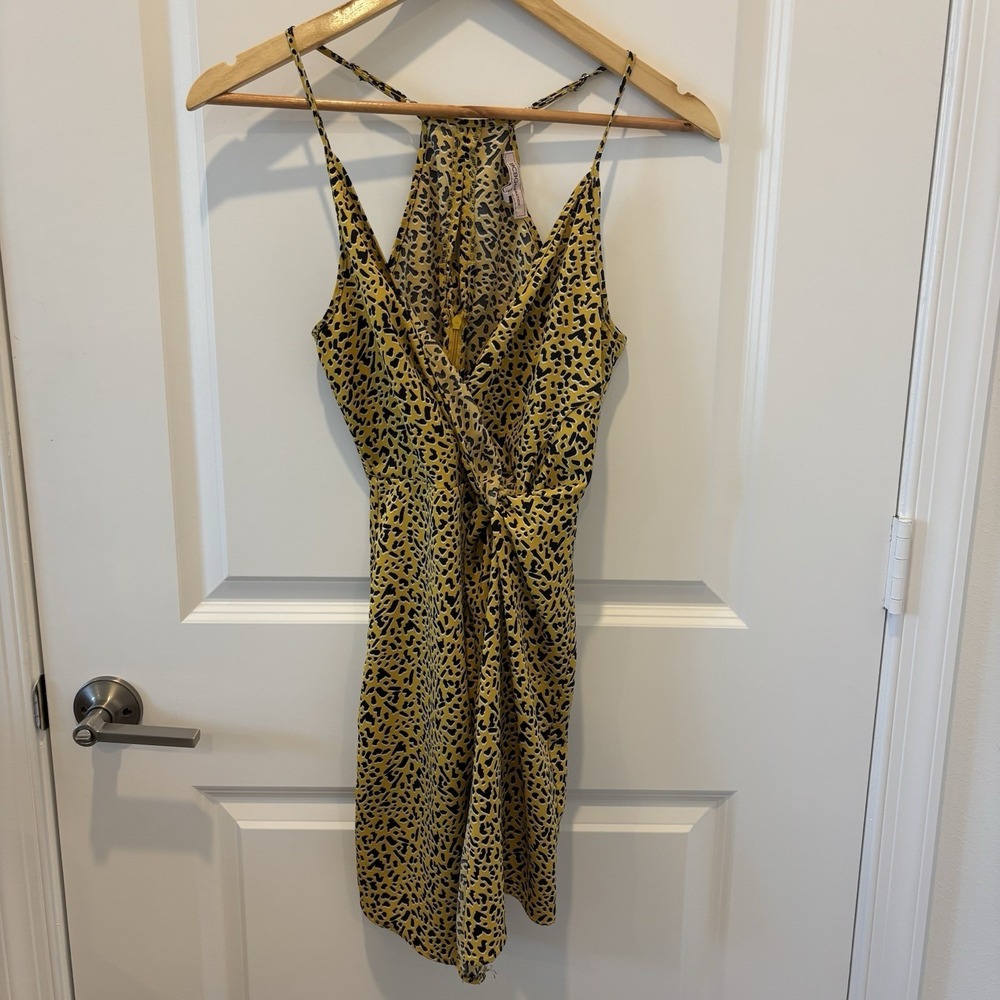 BCBGenteration | Yellow Faux Wrap Mini Dress Sz 0 Animal Print - Picture 6 of 15